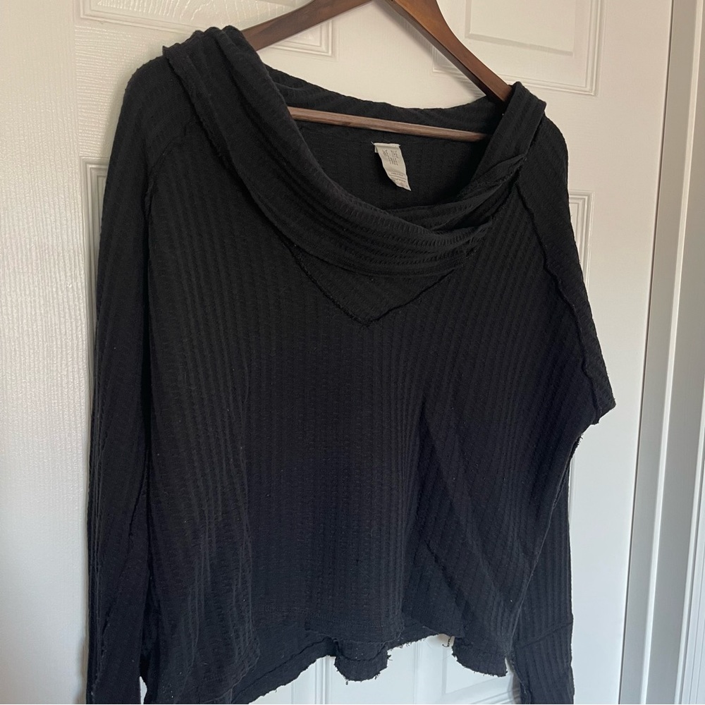 Free People pullover - Picture 2 of 4